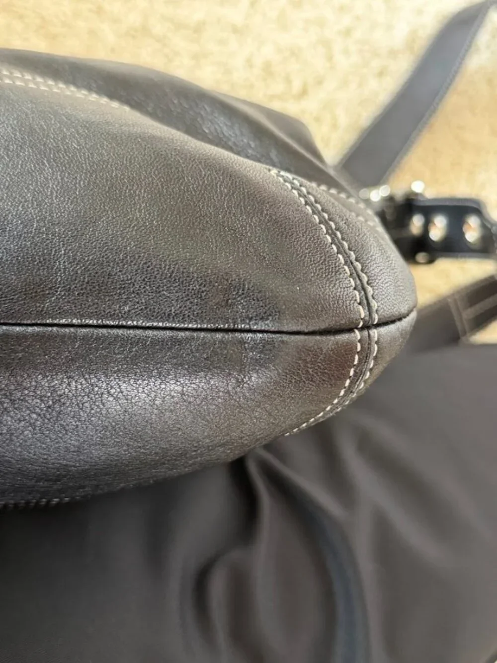 Vintage Legacy Slim (#1415) black leather convertible crossbody bag - Picture 8 of 11